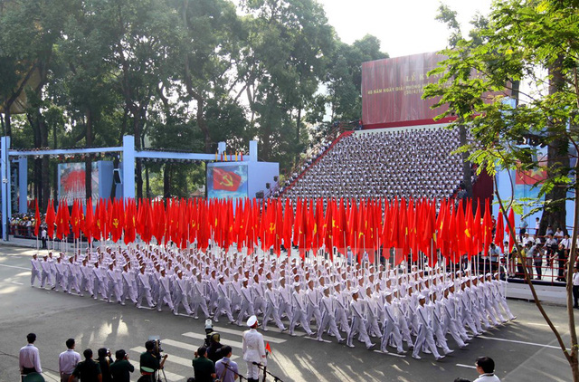 Bài 1: Trọng dụng cán bộ trẻ - chủ trương xuyên suốt của Đảng